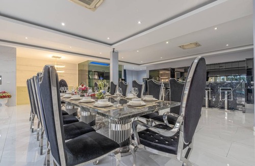 Nong Prue Villa | 1200 m² Villa ∙ 10 bedrooms ∙ 20 guests