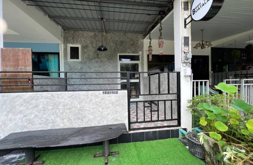 Rayong Bed & Breakfast | 130 m² Bed and breakfast ∙ 4 bedrooms ∙ 12 guests