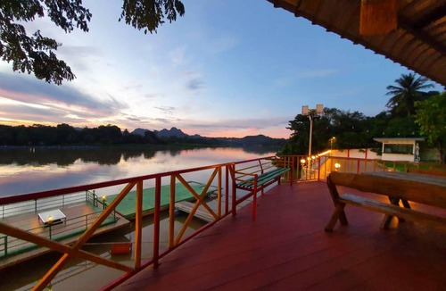 Ko Samrong Resort | 130 m² Resort ∙ 6 guests