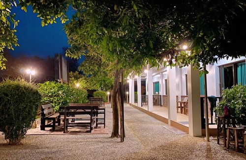 San Kamphaeng Villa | 150 m² Villa ∙ 2 bedrooms ∙ 6 guests
