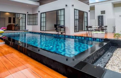Hin Lek Fai Hotel | 16 m² Hotel ∙ 15 guests