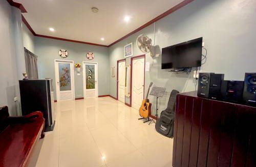 Koh Lan Villa | 160 m² Villa ∙ 2 bedrooms ∙ 10 guests