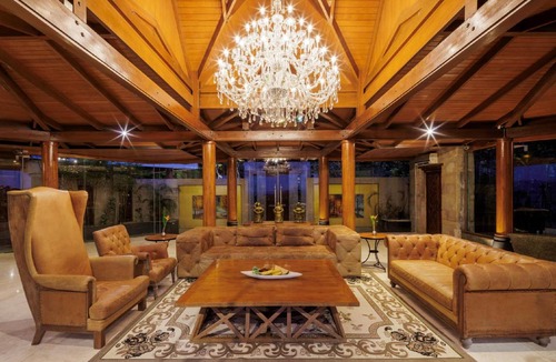 Cherngtalay Villa | 1600 m² Villa ∙ 6 bedrooms ∙ 12 guests