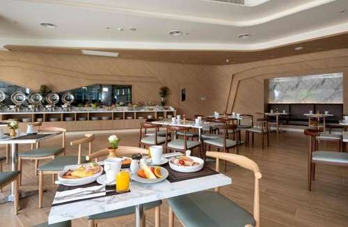 Mak Khaeng Hotel | 165 m² Hotel ∙ 2 bedrooms ∙ 127 guests