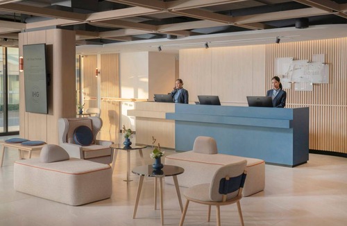 Noen Phra Hotel | 19 m² Hotel ∙ 20 guests