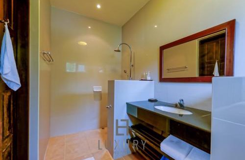 Nong Kae House | 2 Bedroom Private Pool Villa B100