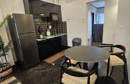 Samphanthawong House | 2 BR Soho house Lux |Walk to Chinatown|MRT|Pier