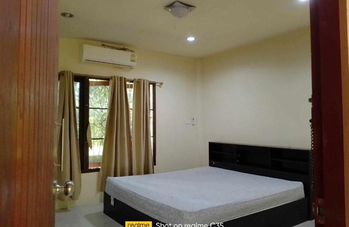 Laem Set House | 2 one bedroom houses 400 meters from the deach