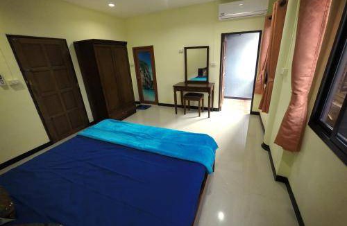 Ko Lanta Old Town Villa | 200 m² Villa ∙ 3 bedrooms ∙ 6 guests