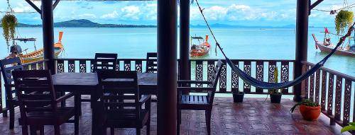 Ko Lanta Old Town Villa | 200 m² Villa ∙ 3 bedrooms ∙ 6 guests