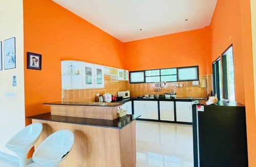 Khanom Villa | 200 m² Villa ∙ 5 bedrooms ∙ 20 guests