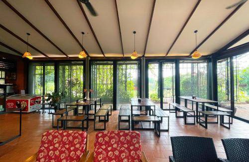Phu Ruea Hotel | 24 m² Hotel ∙ 3 guests