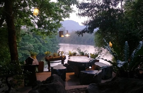 Sai Yok House | 240 m² House ∙ 2 bedrooms ∙ 11 guests
