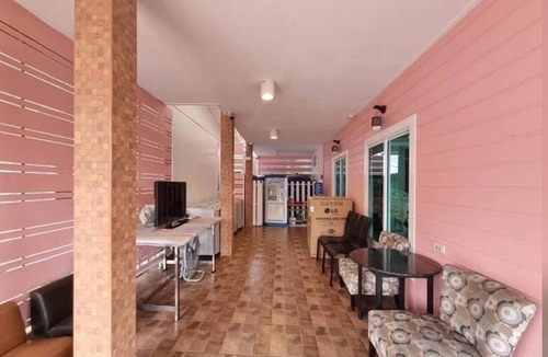 Udon Thani Hotel | 25 m² Hotel ∙ 2 guests