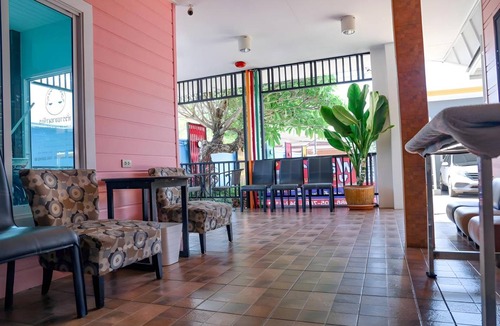 Udon Thani Hotel | 25 m² Hotel ∙ 2 guests
