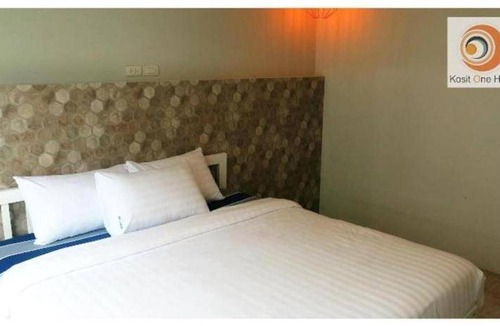 Bueang Sam Phan Hotel | 25 m² Hotel ∙ 3 guests