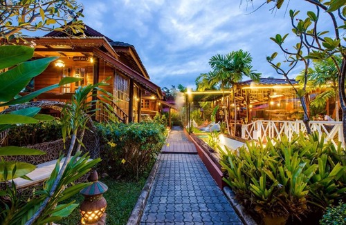 Cha-am Resort | 25 m² Resort ∙ 20 guests