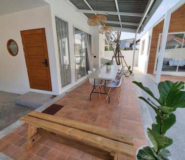 Pa Daet Villa | 250 m² Villa ∙ 4 bedrooms ∙ 9 guests