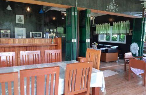 Nakhon Nayok Villa | 260 m² Villa ∙ 3 bedrooms ∙ 15 guests