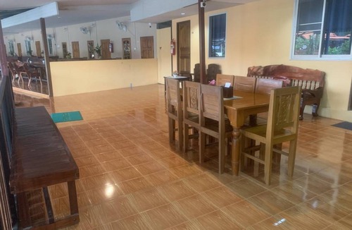 Chumphon Hotel | 28 m² Hotel ∙ 4 guests