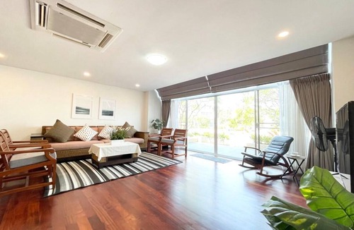 Hat Chao Samran House | 280 m² House ∙ 3 bedrooms ∙ 10 guests