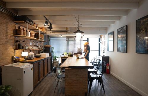 Chang Phueak House | 2BR House with Bathtub near Old City