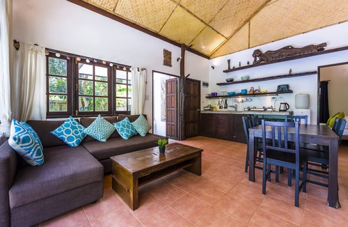 Koh Tao House | 3 villas with 3 private pools for very big groups. Yoga Camps, Weddings etc