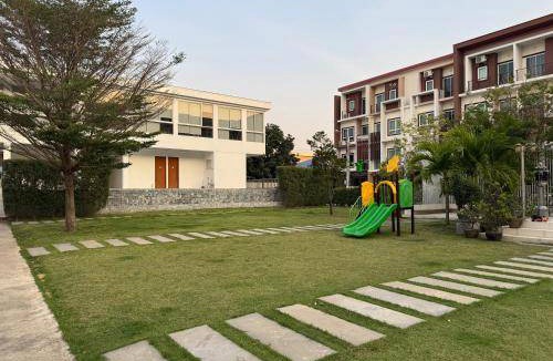Lat Krabang Bed & Breakfast | 30 m² Bed and breakfast ∙ 5 guests