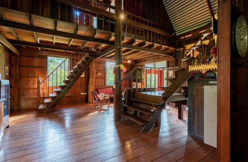 Nuea Khlong Resort | 300 m² Resort ∙ 2 bedrooms ∙ 6 guests