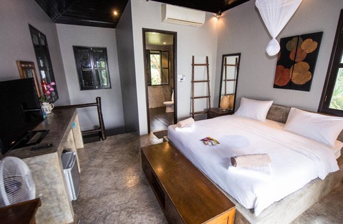 Ko Chang Villa | 300 m² Villa ∙ 5 bedrooms ∙ 12 guests