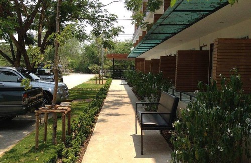 Sung Noen Hotel | 32 m² Hotel ∙ 2 guests