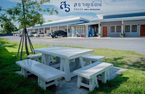 Chonburi Hotel | 32 m² Hotel ∙ 2 guests