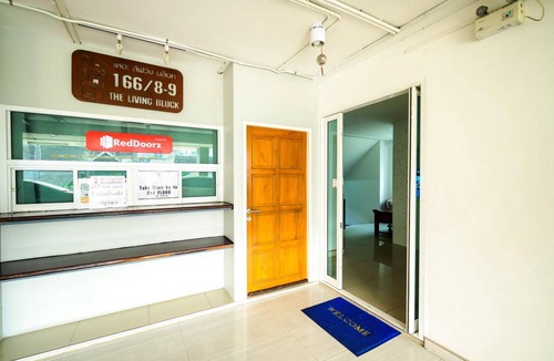 Wat Tha Phra Hotel | 35 m² Hotel ∙ 8 guests