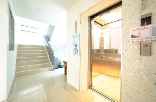 Wat Tha Phra Hotel | 35 m² Hotel ∙ 8 guests