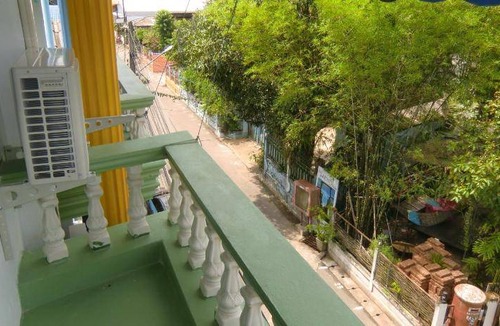 Bang Phra Bed & Breakfast | 36 m² Bed and breakfast ∙ 5 guests