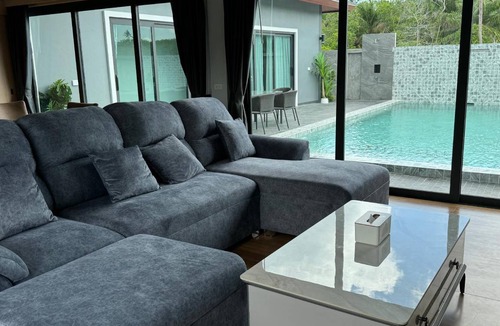 Krabi House | 360 m² House ∙ 3 bedrooms ∙ 8 guests