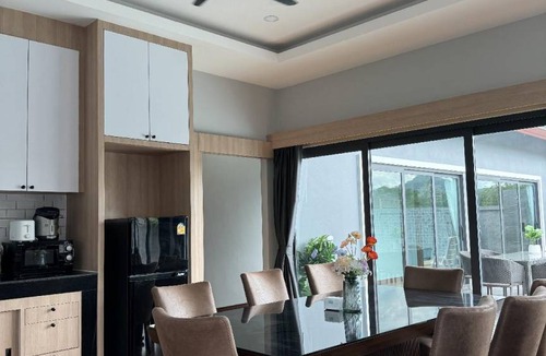 Krabi House | 360 m² House ∙ 3 bedrooms ∙ 8 guests