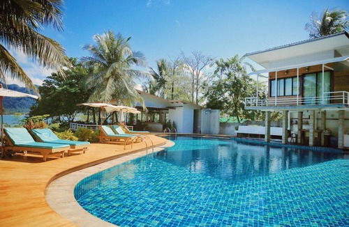 Bang Bao Bay Resort | 38 m² Resort ∙ 127 guests