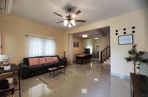 Bang Na House | 3Bed 2Bath, Pet friendly, 5min drive to BTS Udomsuk