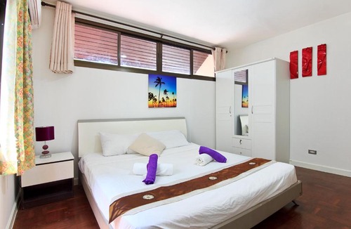 Bophut House | 4 Bedroom Private Pool Villa in Fisherman's Village