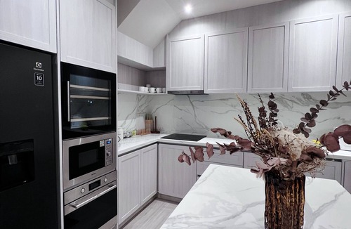 Choeng Thale Villa | 4-bedroom villa in beautiful Tambon Si Sunthon with AC, WiFi