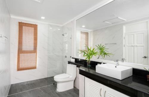 Moo 5 Villa | 4 bedroom villa on beachfront resort TG23-SDV351 By Samui Dream Villas