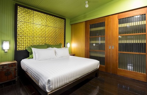 Chan Kasem Bed & Breakfast | 4 Pax. Self-Serviced Art & Tile Gallery