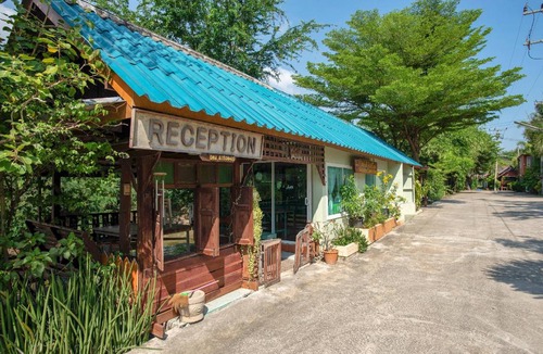 Bang Len Hotel | 43 m² Hotel ∙ 4 guests