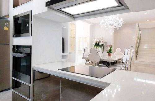 Chonburi Villa | 441 m² Villa ∙ 5 bedrooms ∙ 10 guests