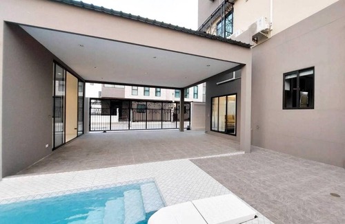 Chonburi Villa | 441 m² Villa ∙ 5 bedrooms ∙ 10 guests