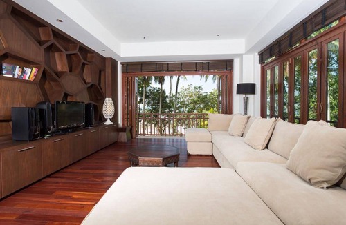 Sai Thai Hotel | 445 m² Hotel ∙ 12 guests