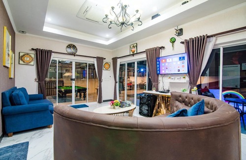 Hua Hin Villa | 468 m² Villa ∙ 5 bedrooms ∙ 15 guests