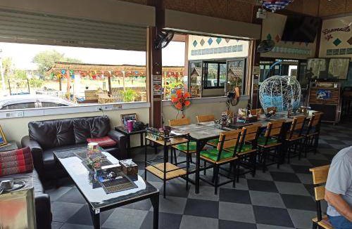 Sap Yai Hotel | 49 m² Hotel ∙ 4 guests