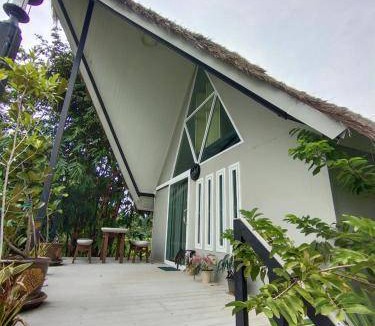 Ratchaburi Ski Chalet | 50 m² Chalet ∙ 2 bedrooms ∙ 5 guests